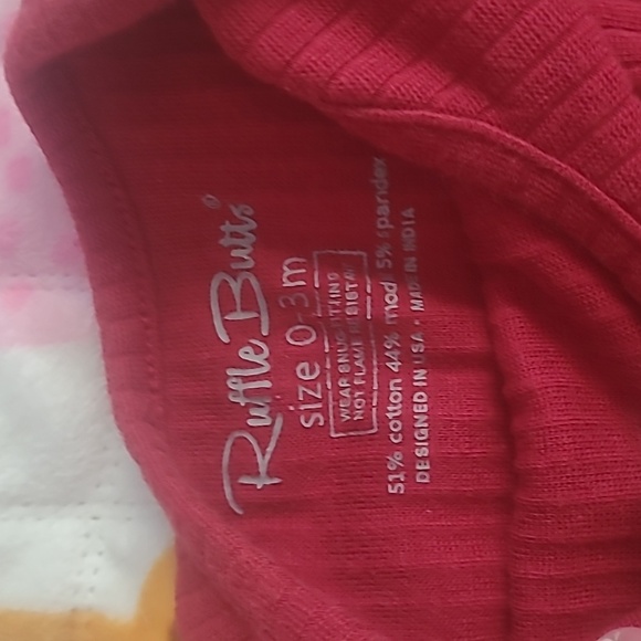 Infant Girls Ruffle Butts 2pc outfit - Picture 6 of 7